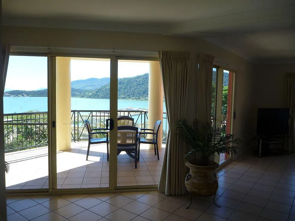 ****  Martinique Whitsunday Resort Airlie Beach Australia